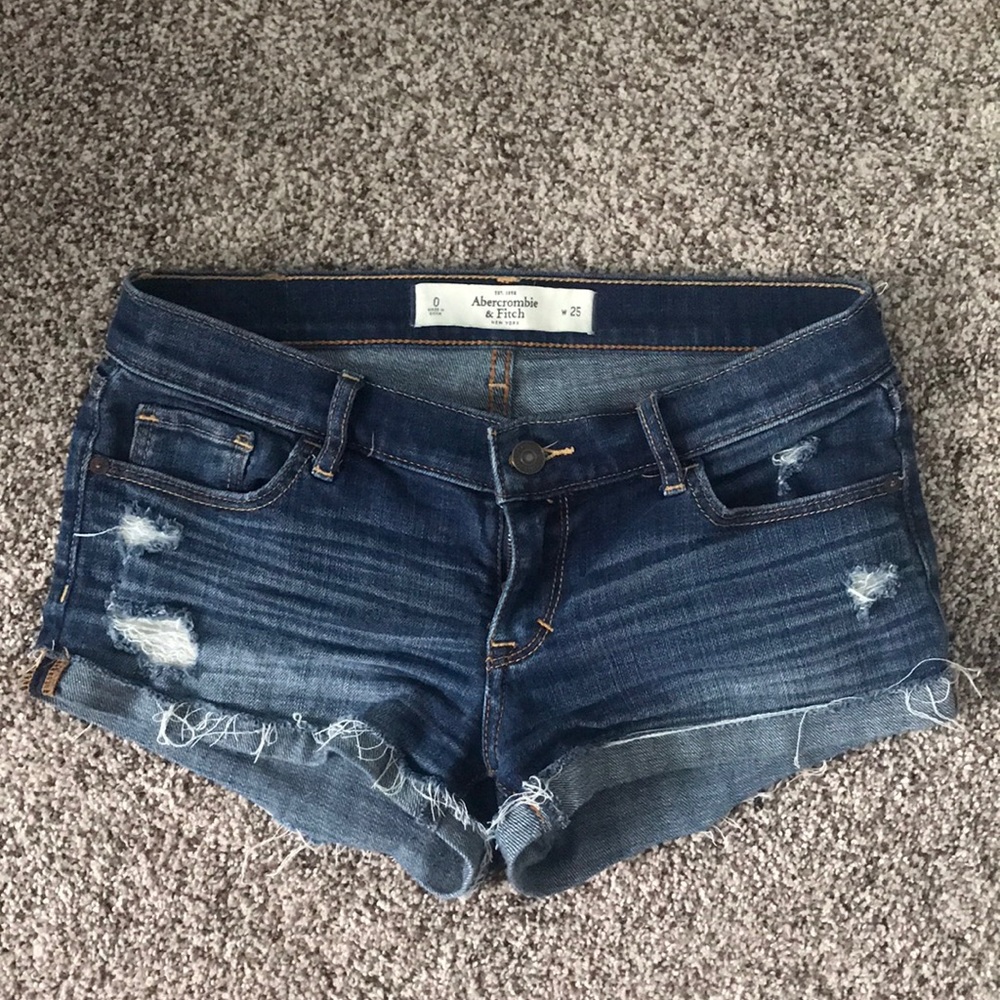 Abercrombie & Fitch Short shorts
